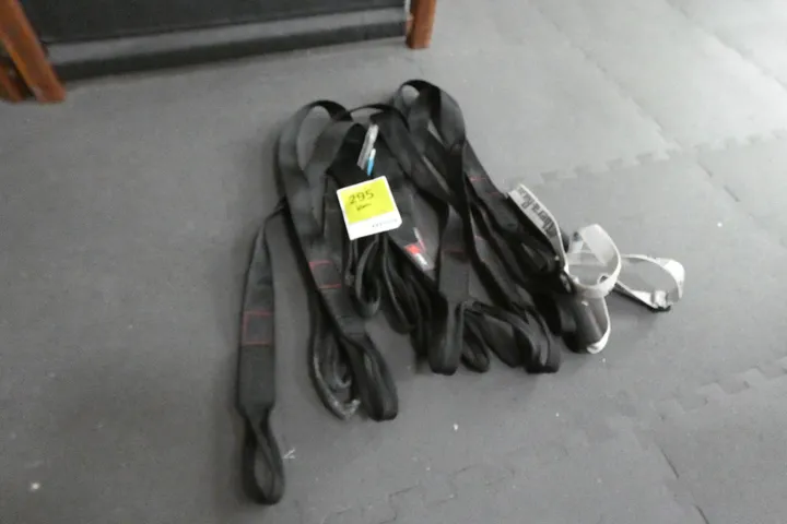 Konvolut Trainingsgurte/Slings, u.a. 4D Pro, schwarz